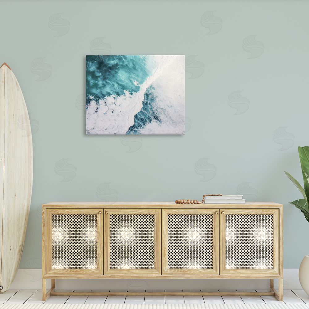 Sisi and Seb Asymmetrical Splashing Waves