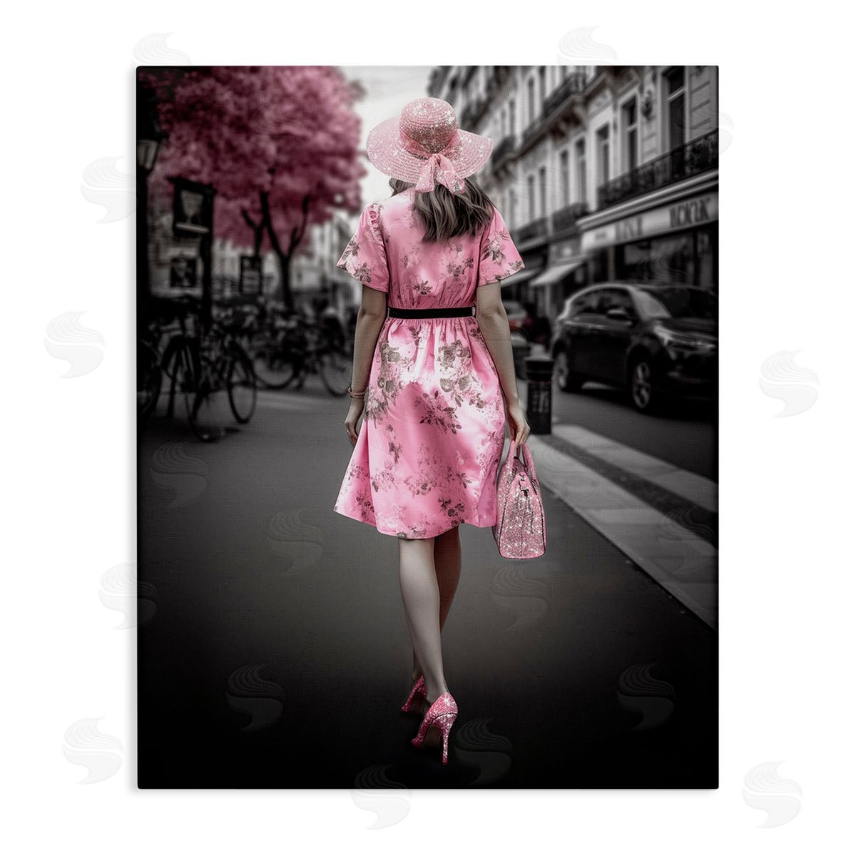 Ziwei Li Trendy Woman in City