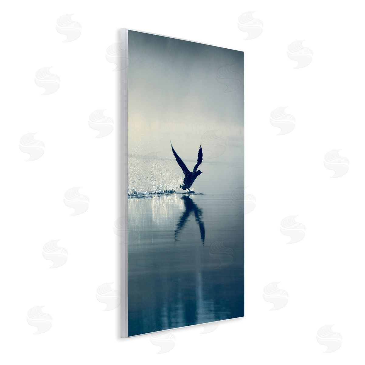 Splashing Bird on Water Wood Plaque Wall Art, Home Decor by Incado