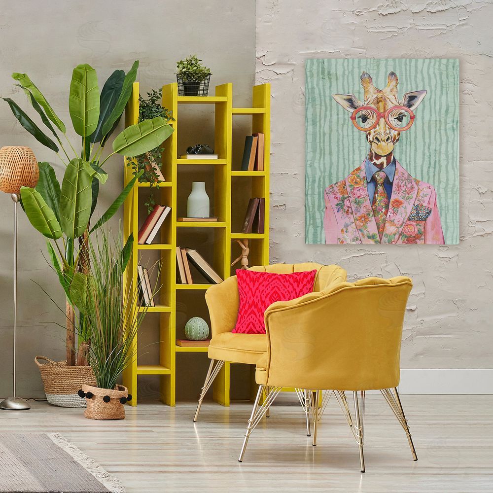 Svetlana Aleynikova Tall Stylish Giraffe 