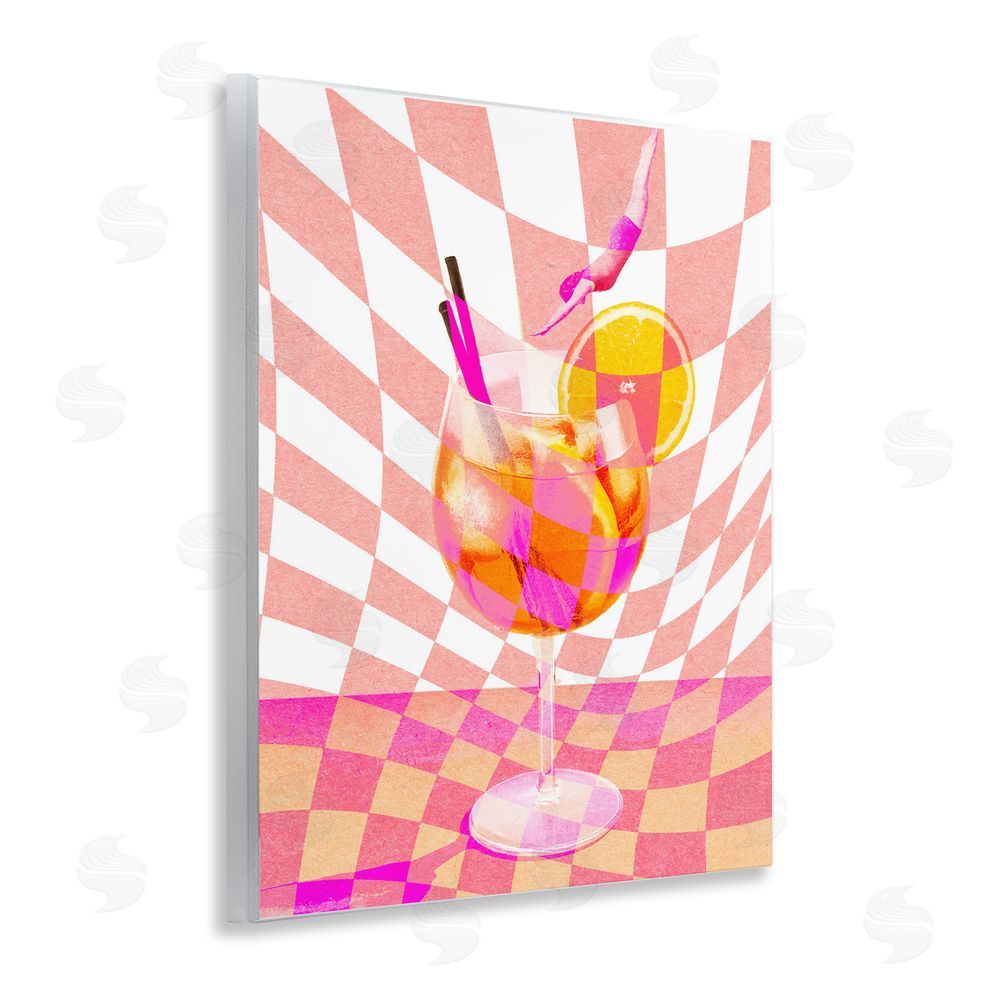 Stupell Studio Retro Checkered Summer Cocktail Wooden Wall Plaque Art Print