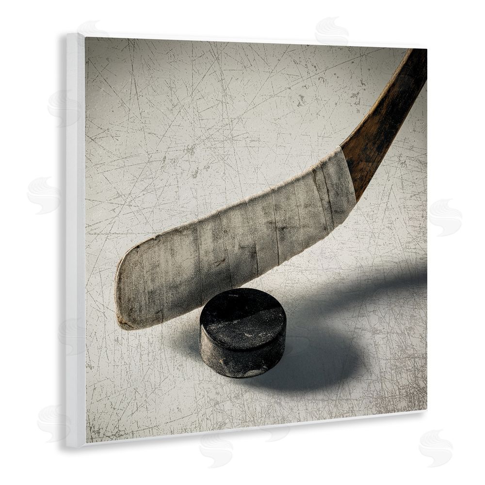 Ziwei Li Vintage Hockey Stick & Puck Wooden Wall Plaque Art Print