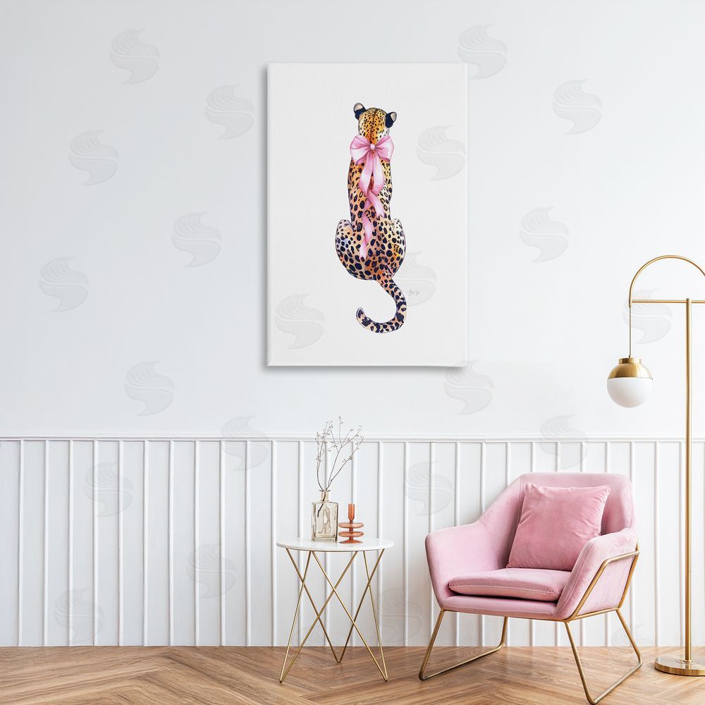 Shelly Craig Poised In Pink Cheetah 