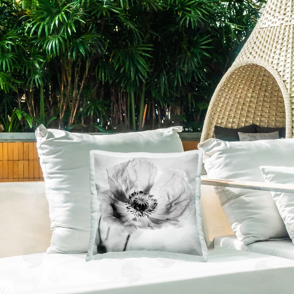 Irene Weisz Poppy Anther View Outdoor Quick-Dry Polyester Printed Throw Pillow in Back Yard