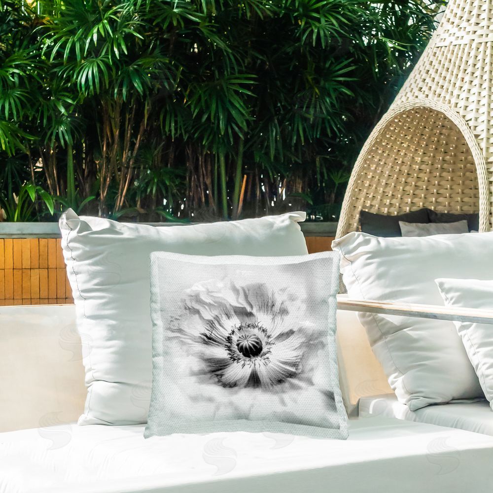 Irene Weisz Close Up Poppy Anther Outdoor Quick-Dry Polyester Printed Throw Pillow in Back Yard