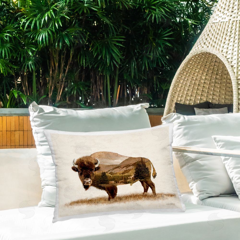 Amber Sterling Nature Patterned Bison Outdoor Quick-Dry Polyester Printed Throw Pillow in Back Yard
