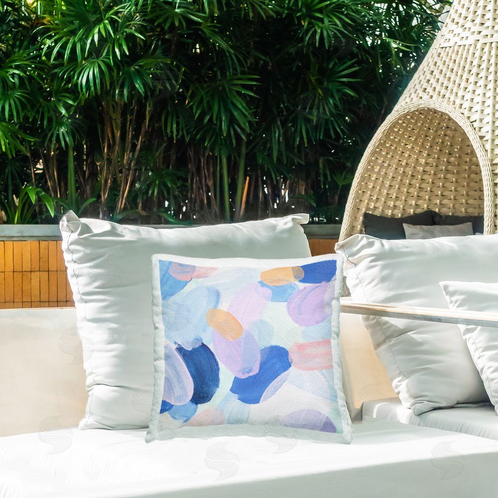 Melissa Wang Oblong Shapes Pattern Outdoor Quick-Dry Polyester Printed Throw Pillow in Back Yard