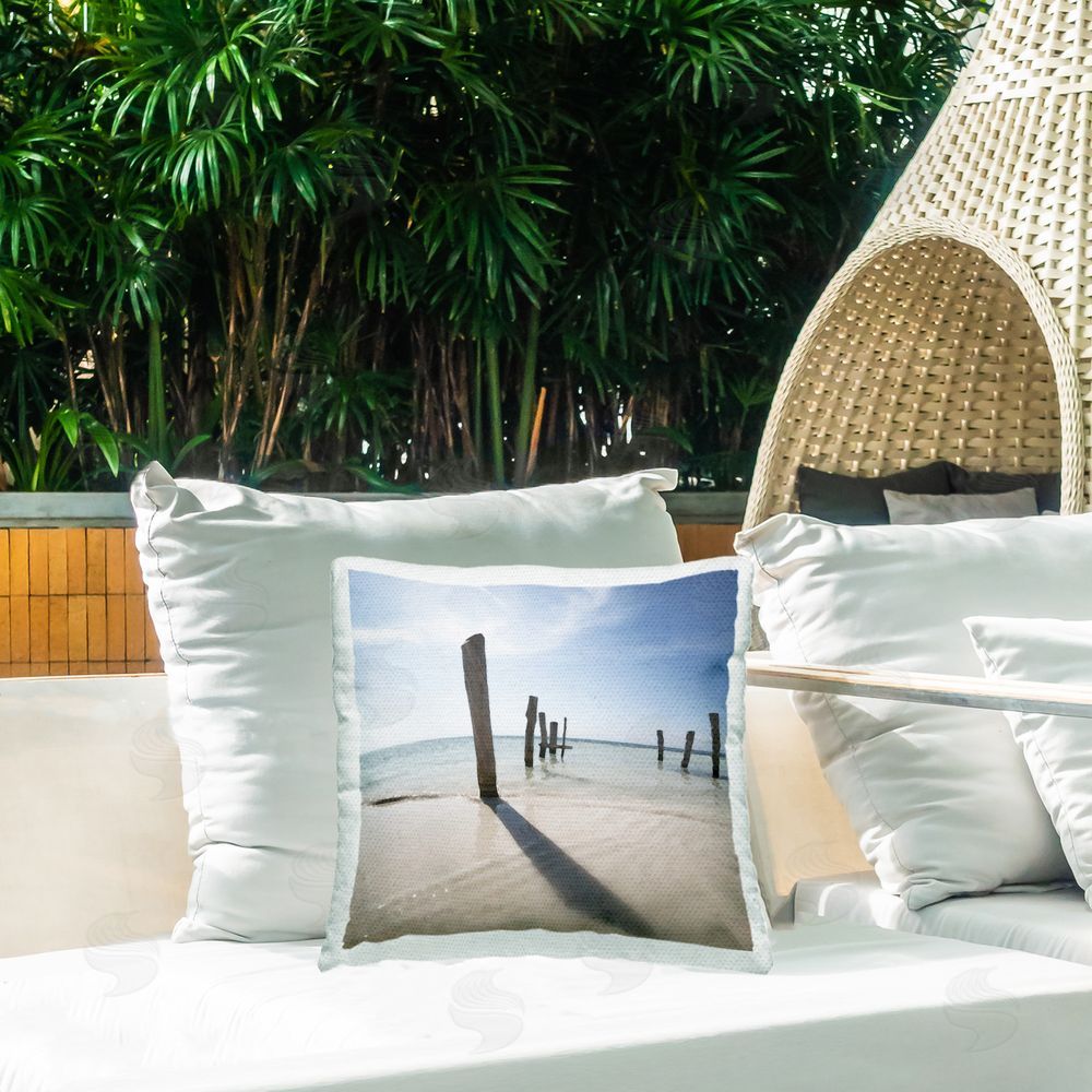 Noah Bay Eight Beach Posts Outdoor Quick-Dry Polyester Printed Throw Pillow in Back Yard