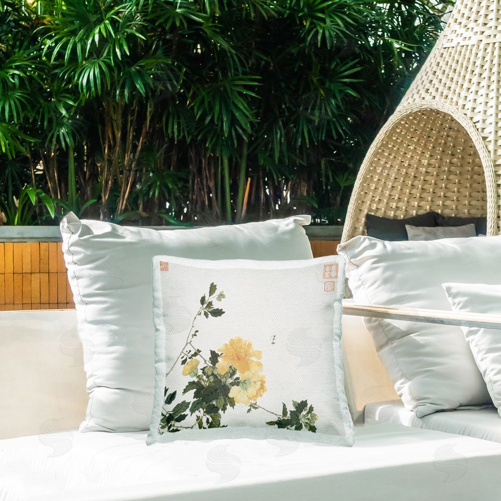 Ju Lian Classic Ikebana Flowers Outdoor Quick-Dry Polyester Printed Throw Pillow in Back Yard