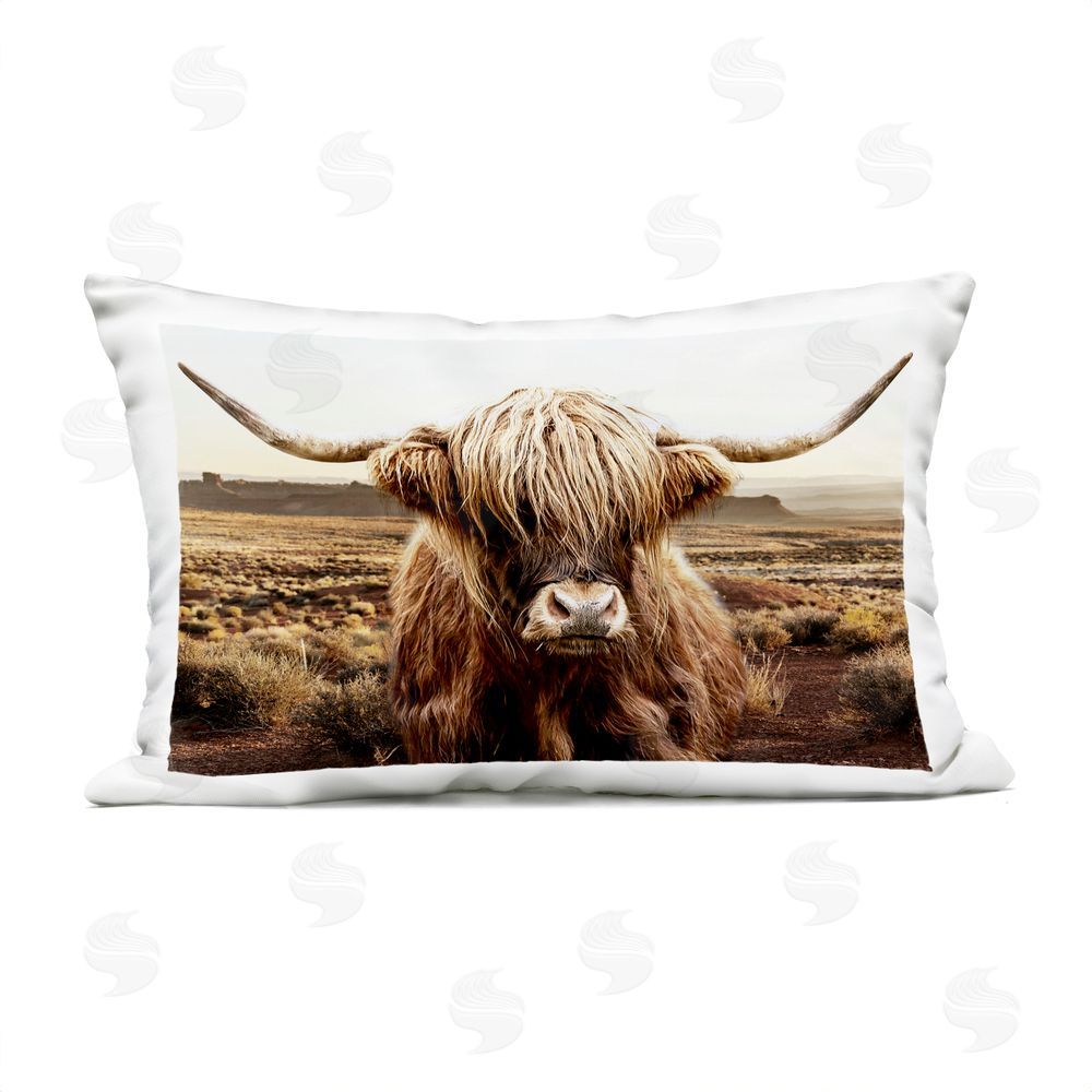 CAD Designs Rugged Vegetation Cattle Portrait Outdoor Quick-Dry Polyester Lumbar Pillow