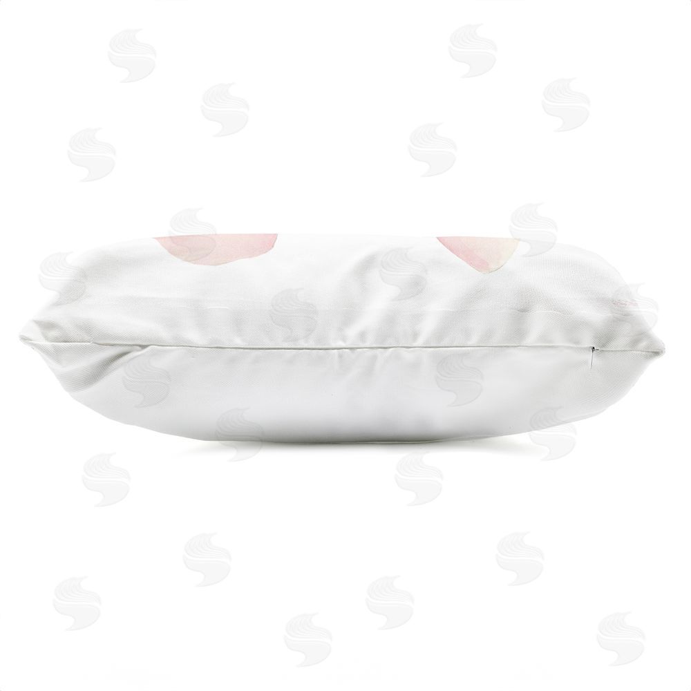 Cindy Jacobs Put A Bow On It Outdoor Quick-Dry Polyester Lumbar Pillow Zipper Detail