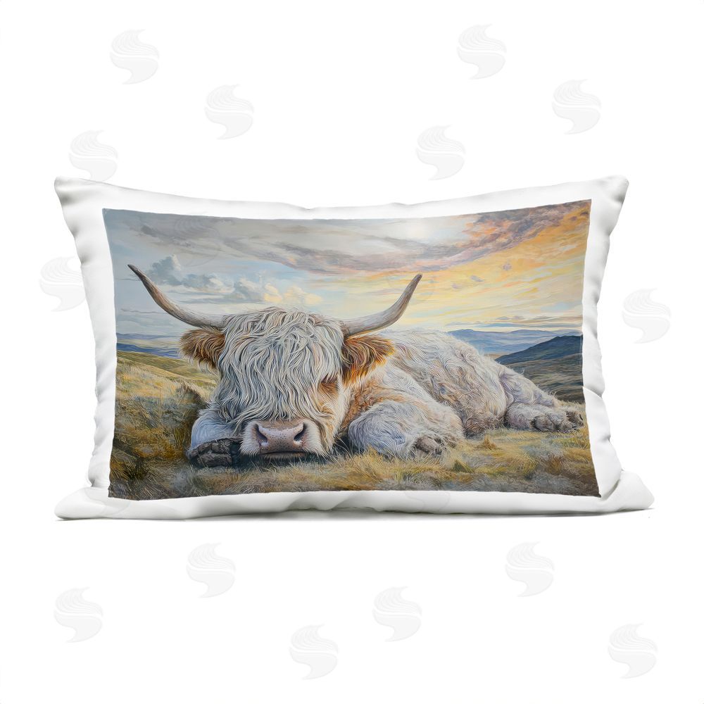 The Wands Want Sleeping Highland Cow Pastoral Outdoor Quick-Dry Polyester Lumbar Pillow