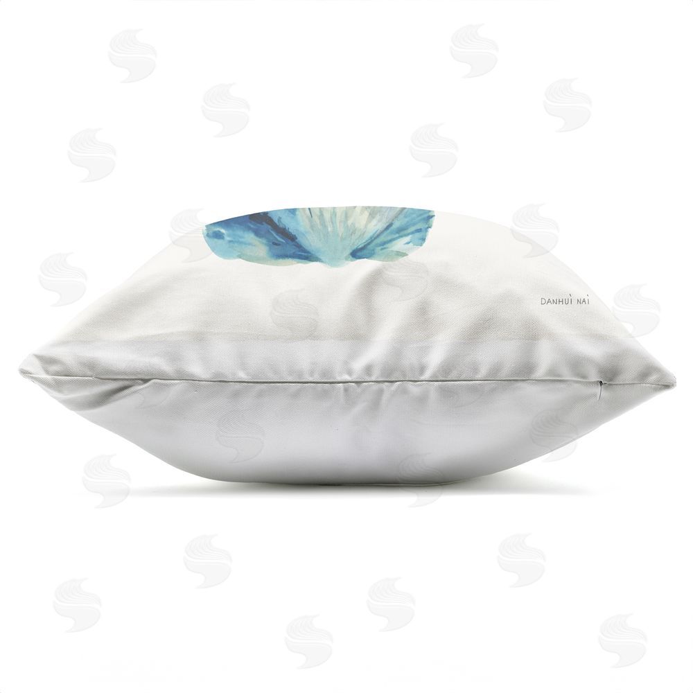Danhui Nai Tidepool Treasures Clam Shell Outdoor Quick-Dry Polyester Square Throw Pillow Zipper Detail