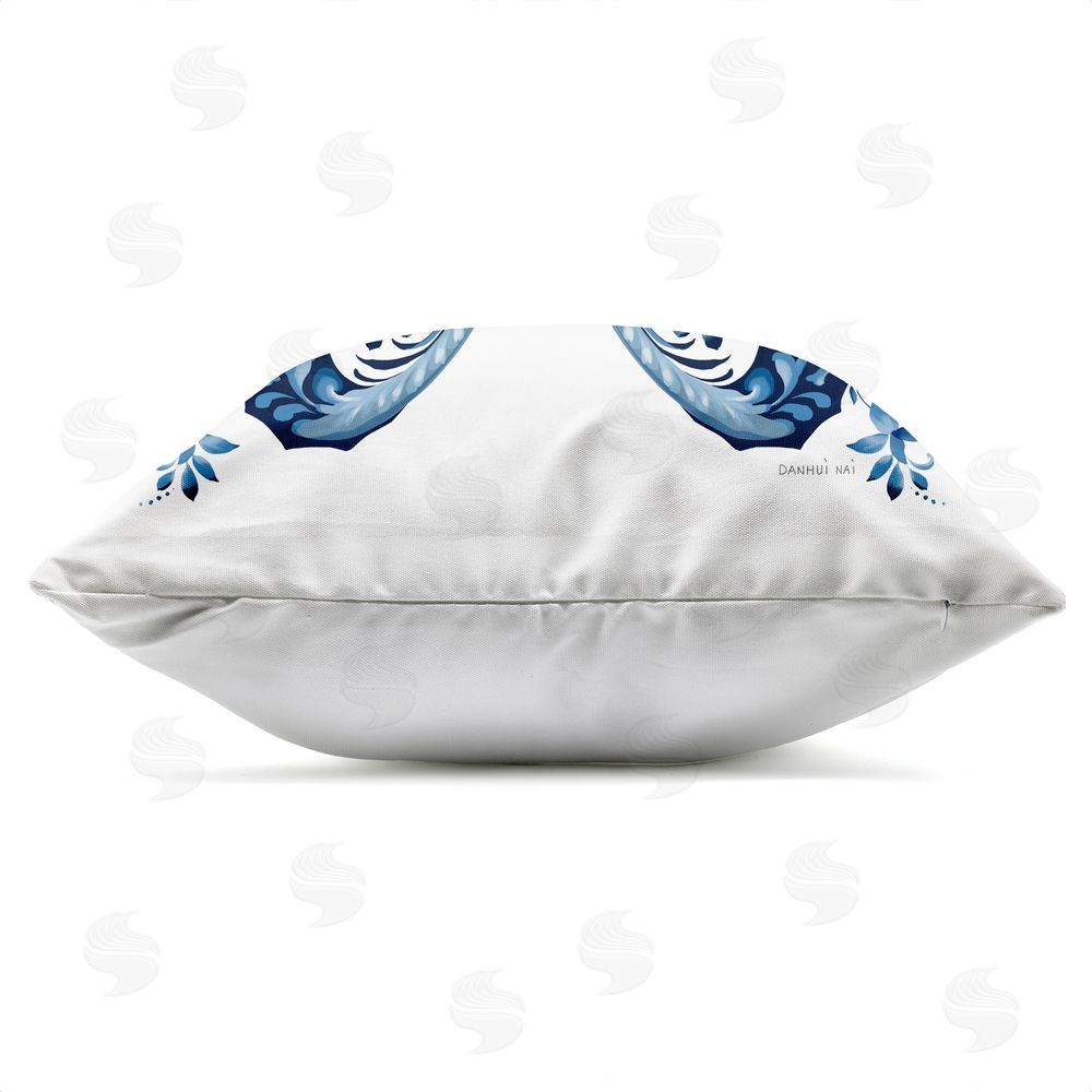 Danhui Nai Ornate Blue Butterfly Outdoor Quick-Dry Polyester Square Throw Pillow Zipper Detail